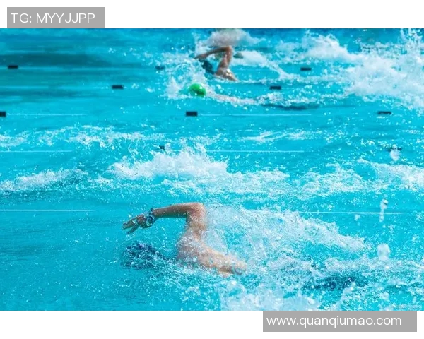 游泳：探索水中运动的魅力与健康益处，提升身体素质与心灵放松的完美结合